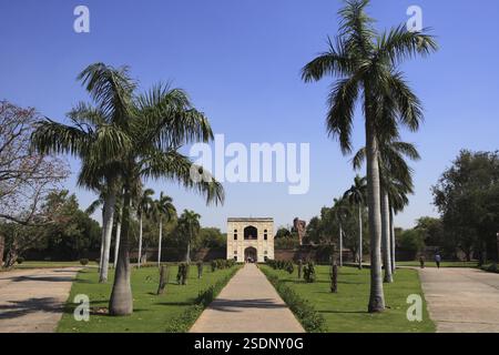 La porte de Bu Halima menait au tombeau-jardin de Bu Halima dans le complexe de tombes de Humayun, Delhi, Inde site du patrimoine mondial de l'UNESCO Banque D'Images