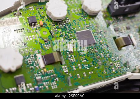 Dispositif technique de microcircuit photo réel de fond, vue de compteur de vitesse de voiture de l'intérieur Banque D'Images