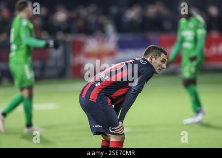 Liège, Belgique. 08th Feb, 2025. Les joueurs de Liège semblent déçus après un match de football entre le RFC Liège et le Royal Francs Borains, samedi 08 février 2025 à Liège, au jour 21 de la deuxième division 2024-2025 'Challenger Pro League' 1B du championnat belge. BELGA PHOTO BRUNO FAHY crédit : Belga News Agency/Alamy Live News Banque D'Images