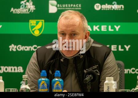 Carrow Road, Norwich le samedi 8 février 2025. Lors du Sky Bet Championship match entre Norwich City et Derby County à Carrow Road, Norwich le samedi 8 février 2025. (Photo : David Watts | mi News) crédit : MI News & Sport /Alamy Live News Banque D'Images