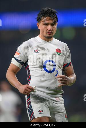 Londres, Royaume-Uni. 08th Feb, 2025. Angleterre v France - Championnat des six Nations - Allianz Stadium - Twickenham. L'anglais Marcus Smith. Crédit photo : Mark pain / Alamy Live News Banque D'Images