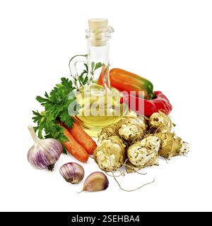 Tubercules d'artichaut de Jérusalem, ail, carottes, persil, poivron rouge sucré et épicé, une bouteille d'huile végétale sur fond blanc Banque D'Images