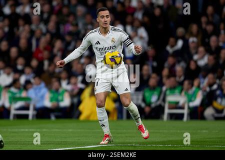 Madrid, Madrid, Espagne. 9 février 2025. Lucas Vazquez du Real Madrid CF lors du match de football de la Liga opposant le Real Madrid CF à l'Atletico de Madrid au stade Santiago Bernabeu de Madrid, Espagne, le 8 février 2025 (crédit image : © Ruben Albarran/ZUMA Press Wire) USAGE ÉDITORIAL SEULEMENT! Non destiné à UN USAGE commercial ! Crédit : ZUMA Press, Inc/Alamy Live News Banque D'Images
