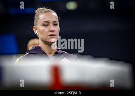 Junk, Sophia (GER) beim Aufw?rmen ; ISTAF Indoor im PSD Bank Dome in Duesseldorf, Deutschland AM 09.02.2025. Banque D'Images