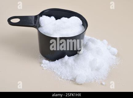 Le persulfate d'ammonium APS est le composé inorganique. Banque D'Images