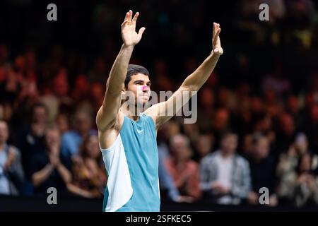 Rotterdam, pays-Bas. 09th Feb, 2025. ROTTERDAM, PAYS-BAS - 9 FÉVRIER : Carlos Alcaraz, de l'Espagne, célèbre sa victoire lors du septième jour de l'ABN AMRO Open à Rotterdam Ahoy le 9 février 2025 à Rotterdam, pays-Bas. (Photo de Joris Verwijst/Orange Pictures) crédit : Orange pics BV/Alamy Live News Banque D'Images