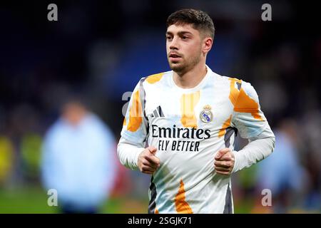 MADRID, ESPAGNE - 08 FÉVRIER : Federico Valverde du Real Madrid lors du match de LaLiga entre le Real Madrid CF et l'Atletico de Madrid à l'Estadio Santiag Banque D'Images