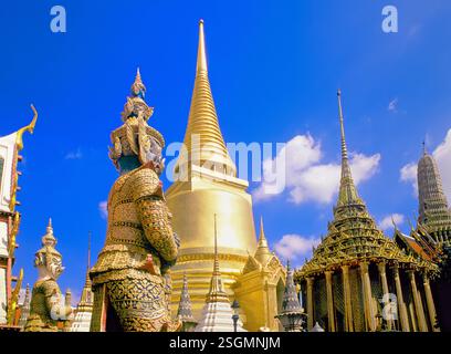 Temple Wat Phra Kaew, Grand Palais, Bangkok, Thaïlande, Asie Banque D'Images