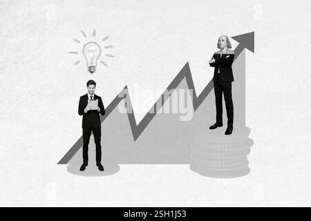 Image de collage créative des gens d'affaires utiliser la tablette lumineuse idée ampoule pile pile argent pièces de monnaie croissant flèche vers le haut isolé sur peint Banque D'Images