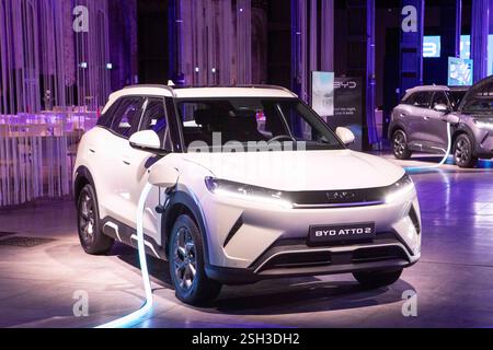 Torino, Italie. 10 février 2025. BYD, lancio del b-suv Atto II. Torino, Italia - Lunedì, 10 febbraio 2025 - Cronaca - Foto Andrea Alfano/LaPresse BYD, b-suv Atto II lancement. Turin, Italie - lundi 10 février 2025 - Actualités - Andrea Alfano/LaPresse crédit : LaPresse/Alamy Live News Banque D'Images