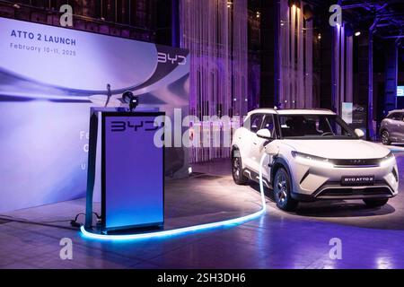 Torino, Italie. 10 février 2025. BYD, lancio del b-suv Atto II. Torino, Italia - Lunedì, 10 febbraio 2025 - Cronaca - Foto Andrea Alfano/LaPresse BYD, b-suv Atto II lancement. Turin, Italie - lundi 10 février 2025 - Actualités - Andrea Alfano/LaPresse crédit : LaPresse/Alamy Live News Banque D'Images