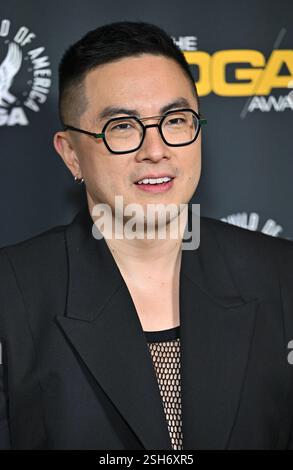Beverly Hills, États-Unis. 08th Feb, 2025. Bowen Yang assiste à la 77e édition annuelle des Directors Guild of America Awards au Beverly Hilton Hotel à Beverly Hills, Californie, le samedi 8 février 2025. Photo de Chris Chew/UPI crédit : UPI/Alamy Live News Banque D'Images