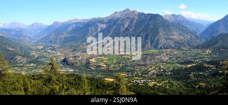 Montagnes dans les environs de Risoul. Banque D'Images