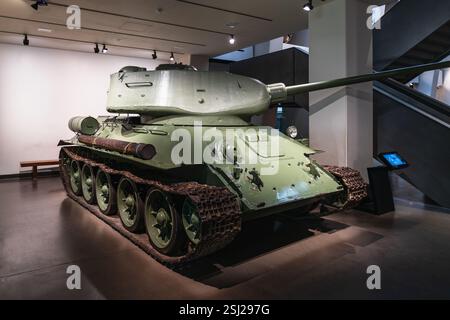 Exposition de chars soviétiques T-34 au Musée impérial de la guerre. Londres, Royaume-Uni, 9 juillet 2023 Banque D'Images