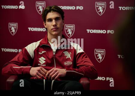 Torino, Italie. 11 février 2025. Il calciatore del Torino Cesare Casadei durante l'intervista realizzata ai microfoni del Club a Torino, Italie - 11 février 2025. Sport Calcio - EXCLUSIF TORINO FC (photo Torino FC/Alberto Giorgio/LaPresse)joueur de football torino Cesare Casadei lors d'une interview réalisée avec les microphones du club à Turin, Italie - 11 février 2025. Football sportif - EXCLUSIF TORINO FC (photo Torino FC/Alberto Giorgio/LaPresse) crédit : LaPresse/Alamy Live News Banque D'Images