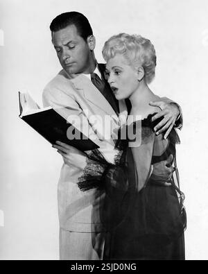 Né hier année : 1950 Etats-Unis réalisateur : George Cukor William Holden, Judy Holliday Banque D'Images