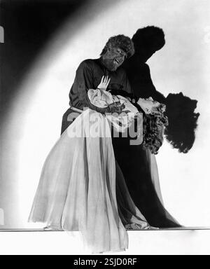 The Wolf Man année : 1941 USA réalisateur : George Waggner Lon Chaney Jr, Evelyn Ankers Banque D'Images