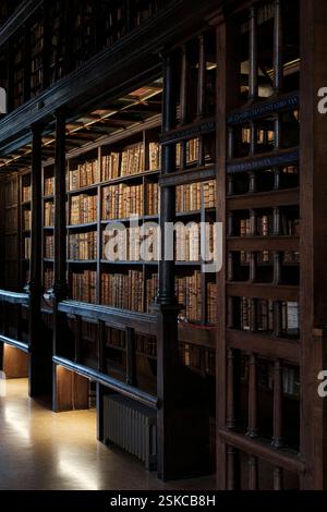 Oxford, Angleterre - détenant plus de treize millions de documents imprimés, les bibliothèques Bodleian jouent un rôle clé dans le soutien de l'apprentissage, de l'enseignement et de la recherche Banque D'Images