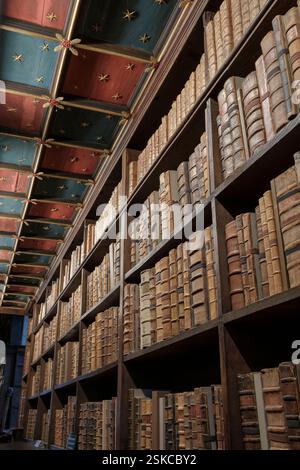 Oxford, Angleterre - détenant plus de treize millions de documents imprimés, les bibliothèques Bodleian jouent un rôle clé dans le soutien de l'apprentissage, de l'enseignement et de la recherche Banque D'Images