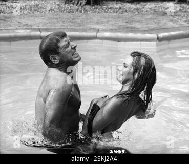 --- Burt Lancaster, Janet Langard dans 'The Swimmer' 1968#Burt Lancaster, Janet Langard dans 'The Swimmer' 1968- RDB PAR DUKAS Banque D'Images