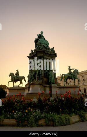 Maria Theresa Monument Vienne Autriche. Le monument de l'impératrice Marie-Thérèse de Habsbourg à Vienne, Autriche. Banque D'Images