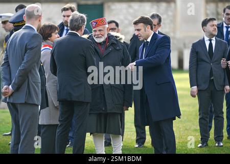 Marseille, France. 12 février 2025. Présentation du maire de Marseille et du président régional au cimetière de Mazargues lors du déplacement du président Emmanuel Macron et du premier ministre indien Modi Narendra pour l’inauguration du nouveau consulat indien à Marseille le 12 février 2025. Photo Philippe Magoni/Pool/ABACAPRESS. COM Credit : Abaca Press/Alamy Live News Banque D'Images