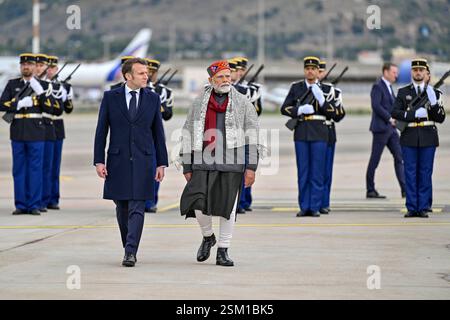 Marseille, France. 12 février 2025. Bilan de l’armée sur le tarmac de l’aéroport de Marseille lors du déplacement du Président Emmanuel Macron et du premier Ministre indien Modi Narendra pour l’inauguration du nouveau consulat indien à Marseille le 12 février 2025. Photo Philippe Magoni/Pool/ABACAPRESS. COM Credit : Abaca Press/Alamy Live News Banque D'Images