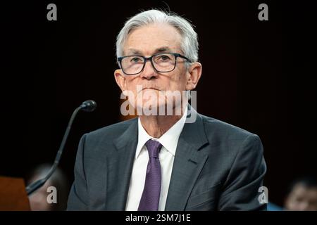 Jerome Powell, président de la réserve fédérale des États-Unis, lors d'une audience du comité sénatorial des banques, du logement et des affaires urbaines au Capitole des États-Unis. Banque D'Images
