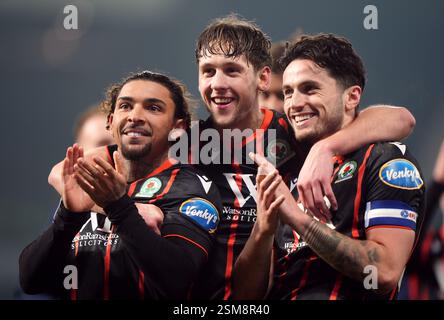 Tyrhys Dolan, Callum Brittain et Lewis Travis (de gauche à droite) des Blackburn Rovers célèbrent la victoire après le Sky Bet Championship match aux Hawthorns, West Bromwich. Date de la photo : mercredi 12 février 2025. Banque D'Images