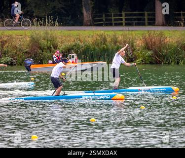 GBSUP National Race Series, Championnats de sprint au National Watersports Centre, Holme Pierrepont Country Park, Nottingham, Royaume-Uni Banque D'Images