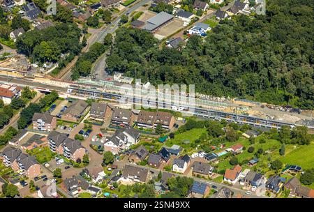 Vue aérienne, gare principale de Voerde, chantier de construction du pont Steinstraße, passage souterrain piétonnier et chantier de construction du pont Bahnhofstraße, agrandissement de Banque D'Images