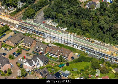 Vue aérienne, gare principale de Voerde, chantier de construction du pont Steinstraße, passage souterrain piétonnier et chantier de construction du pont Bahnhofstraße, agrandissement de Banque D'Images