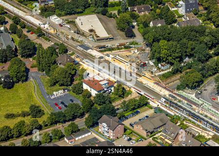 Vue aérienne, gare principale de Voerde, chantier de construction du pont Steinstraße, passage souterrain piétonnier et chantier de construction du pont Bahnhofstraße, agrandissement de Banque D'Images