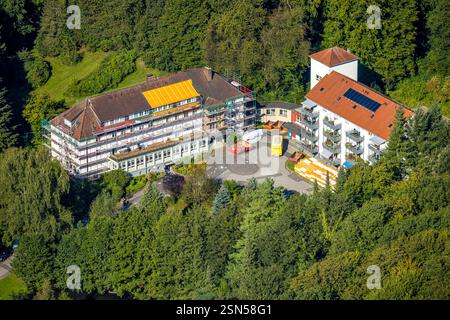 Vue aérienne, communauté de Bleibergquelle, organisme à but non lucratif, chantier de construction et rénovation avec échafaudage, Velbert, région de la Ruhr, Rhénanie-du-Nord-Wes Banque D'Images