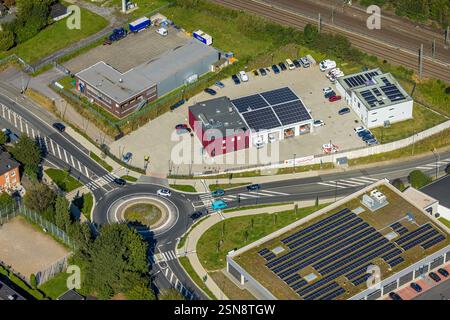 Vue aérienne, nouvelle construction, organisation de secours technique THW Schwelm, station de secours DRK Schwelm et association locale de la Croix-Rouge allemande Schwelm, tr Banque D'Images