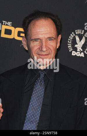 CA. 08th Feb, 2025. Ralph Fiennes dans la salle de presse pour la 77e édition annuelle des Directors Guild of America DGAS Awards - salle de presse, Beverly Hilton Hotel, Beverly Hills, CA, 08 février 2025. crédit : Elizabeth Goodenough/Everett Collection/Alamy Live News Banque D'Images