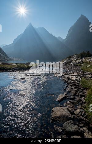 Sortie de Peak Lake, Bridger Wilderness, Wind River Range, Wyoming. Banque D'Images
