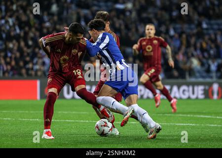 Porto, Portugal . 13 février 2025. Porto, Portugal, 13 février 2025 : Pepe (11 FC Porto) en action lors du match de l'UEFA Europa League entre le FC Porto vs AS Roma à L'Estadio do Dragao, Portugal (João Bravo /SPP) crédit : SPP Sport Press photo. /Alamy Live News Banque D'Images