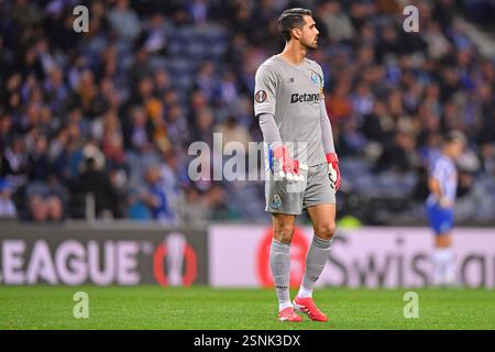 Porto, Portugal. 13 février 2025. Dragao Stadium, UEFA Europa League 2024/2025, FC Porto versus Roma ; le gardien de but Diogo Costa du FC Porto lors d'un match entre le FC Porto et Roma pour la première manche de l'UEFA Europa League 2024/2025 au Dragao Stadium de Porto le 13 février 2025. Photo : Daniel Castro/DiaEsportivo/Alamy Live News crédit : DiaEsportivo/Alamy Live News Banque D'Images