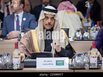 Paris, France. 14 février 2025. Le ministre saoudien des Affaires étrangères, le Prince Faisal bin Farhan Al Saoud, lors de la Conférence internationale sur la Syrie au Centre de conférences ministérielles, à Paris, jeudi 13 février 2025. Photo du ministère saoudien des Affaires étrangères/UPI crédit : UPI/Alamy Live News Banque D'Images