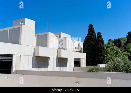 Barcelone Espagne - 24 avril 2024 - sur le toit du musée Fundació Joan Miró à Barcelone Banque D'Images