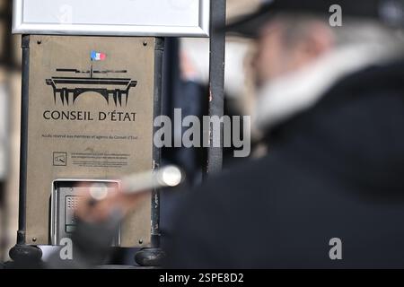 Paris, France. 14 février 2025. Entrée du Conseil d'Etat à Paris, France, le 14 février 2025. Photo par Eliot Blondet/ABACAPRESS. COM Credit : Abaca Press/Alamy Live News Banque D'Images