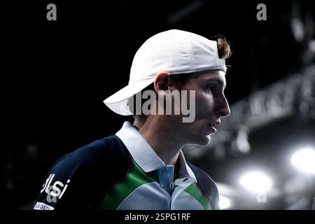 Marseille, France, FRANCE. 12 février 2025. UGO HUMBERT de France en action contre ALEXANDER BUBLIK du Kazakhstan lors de l'OPEN 13 2025, ATP 250, tournoi français, ATP Tour, surface dure, . Intérieur, le 12 février 2025 à Marseille, Palais des sports, France - photo Emilie Lohmann/OLLI Media (crédit image : © Emilie Lohmann/ZUMA Press Wire) USAGE ÉDITORIAL SEULEMENT! Non destiné à UN USAGE commercial ! Banque D'Images