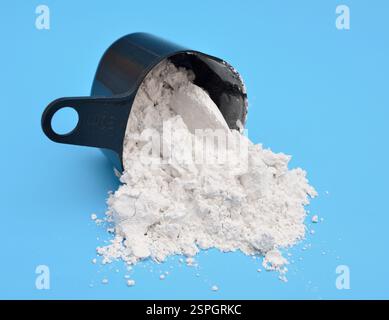 Hypochlorite de calcium CaOCl2. Son nom chimique est hypochlorite de calcium. Il est également appelé chlorure de chaux. Banque D'Images