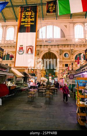 Nterior du Mercato centrale, Livourne, Toscane, Italie Banque D'Images