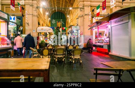 Nterior du Mercato centrale, Livourne, Toscane, Italie Banque D'Images