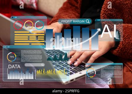 Les mains d'une femme tapent sur un ordinateur portable entouré d'analyses, de graphiques et de visualisations de données basés sur l'IA. L'image représente le profit de croissance financière margi Banque D'Images