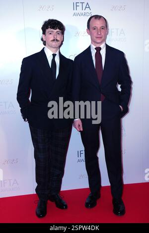 Anthony Boyle et Tom Vaughan-Lawlor assistent à la cérémonie de remise des prix de l'Irish film and Television Academy (IFTA) au Dublin Royal Convention Centre. Date de la photo : vendredi 14 février 2025. Banque D'Images