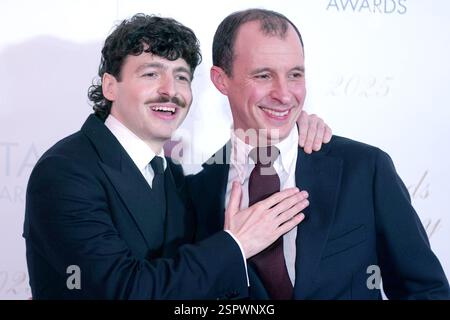 Anthony Boyle et Tom Vaughan-Lawlor assistent à la cérémonie de remise des prix de l'Irish film and Television Academy (IFTA) au Dublin Royal Convention Centre. Date de la photo : vendredi 14 février 2025. Banque D'Images