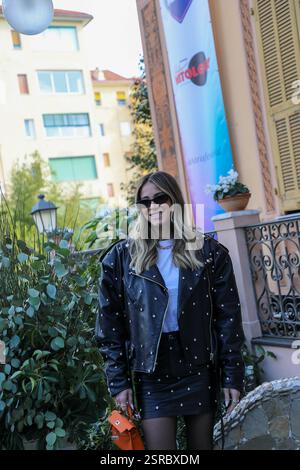 Concert de musique - VILLA NOBEL -SANREMO 2025 - GLI OSPITI DEL 13/02 DILETTA LEOTTA invités de Villa Nobel à Sanremo pendant VILLA NOBEL -SANREMO 2025 - GLI OSPITI DEL 13/02, concert de musique à SANREMO, Italie, 13 février 2025 SANREMO SANREMO Italie Copyright : xRenataxRoattinox/xLiveMediax LPM 1731913 Banque D'Images
